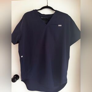 Figs Navy Halle Short-sleeve V-neck Tunic Scrub Top
Never Worn